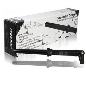 NEW Proliss twister $119 ceramic curling iron NIB